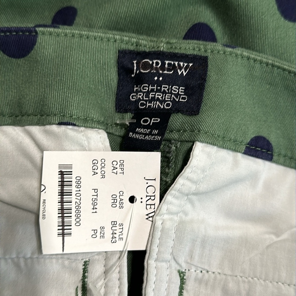 J.Crew High-Rise Girlfriend Chino in Gatlin Green Polka Dot - Picture 6 of 6